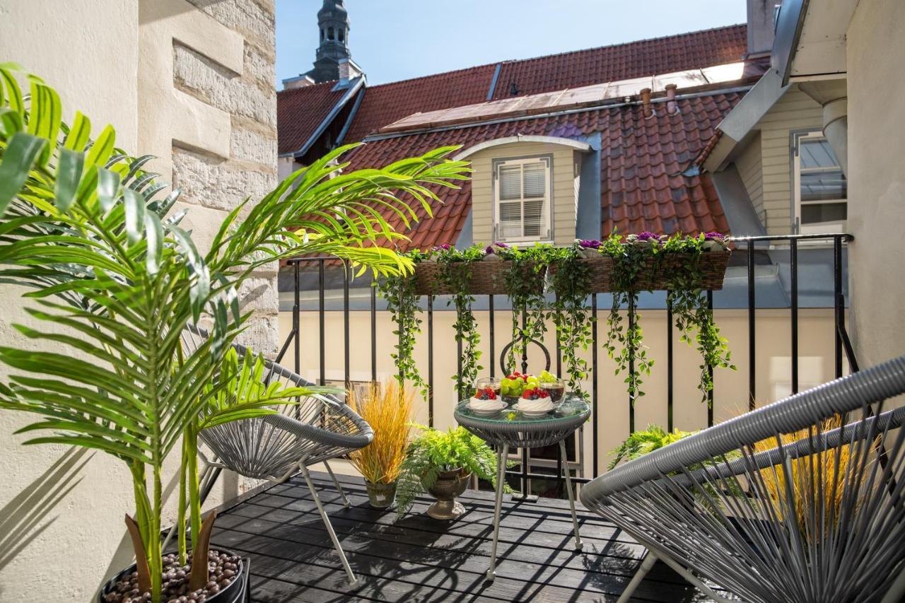 Rataskaevu Boutique - 7 Unique Apartments Tallinn Bagian luar foto