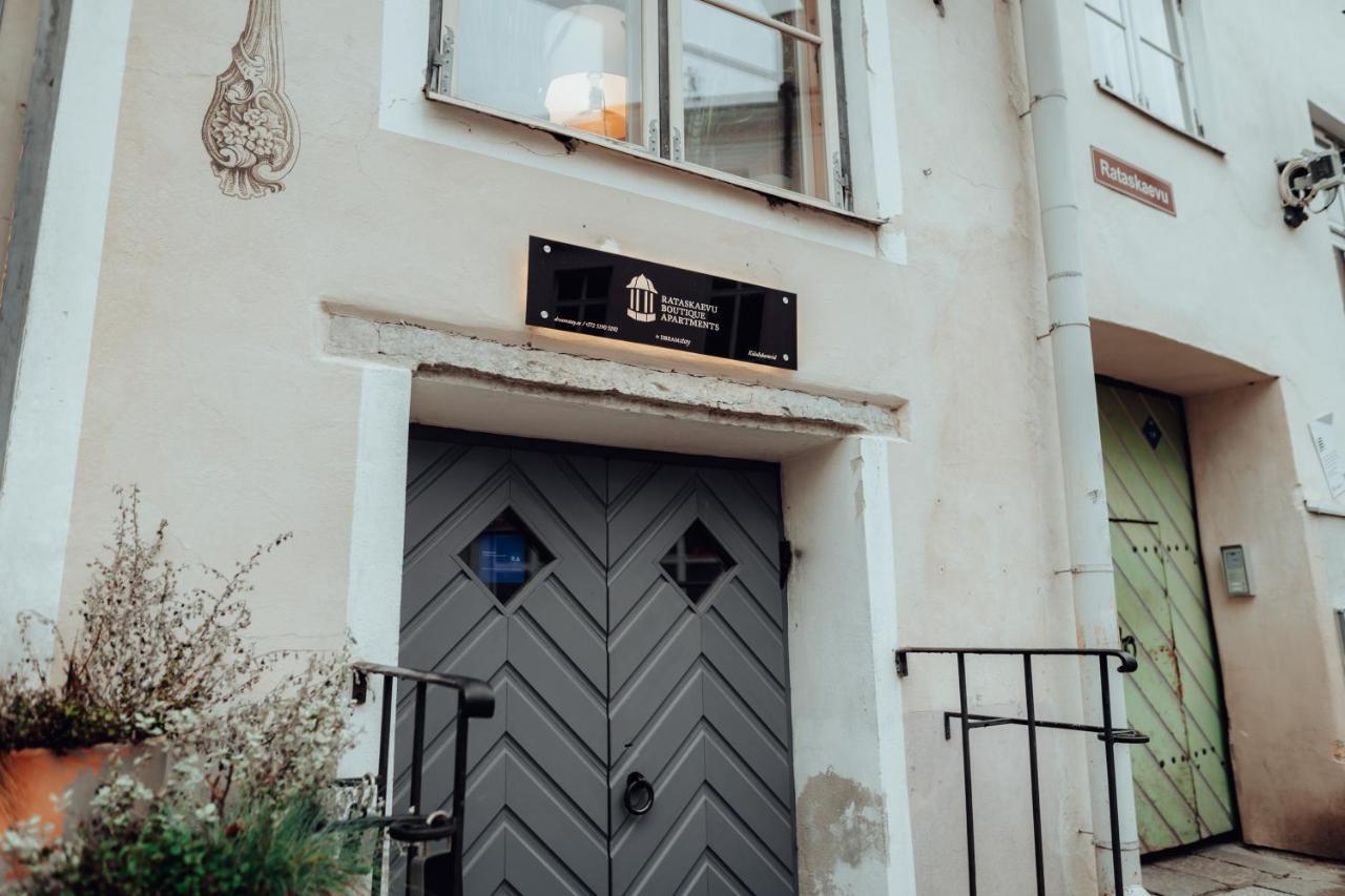 Rataskaevu Boutique - 7 Unique Apartments Tallinn Bagian luar foto